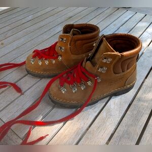 Vintage Kinney Colorado Hiking Boots made in Italy Women's size 7